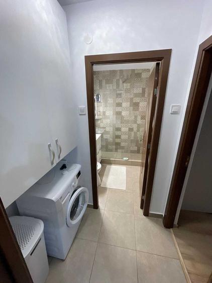 Casă cu 2 camere semidecomandat în Tomis Nord