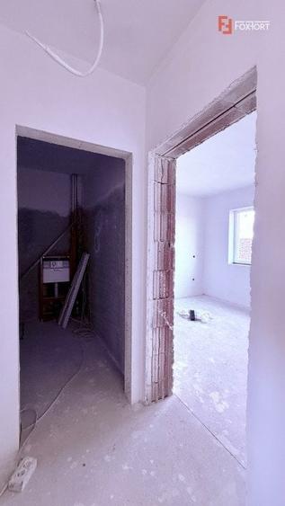 Casă cu 2 camere cu Teren 100 Mp în Sânandrei