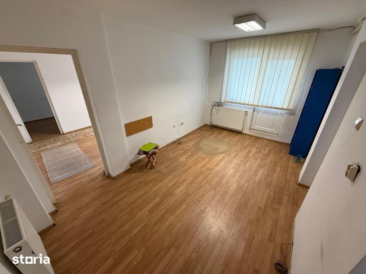 Apartament cu 3 camere în Progresul