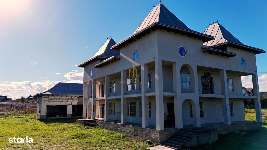 Casă cu 4 camere cu Teren 1700 Mp în Dărmănești