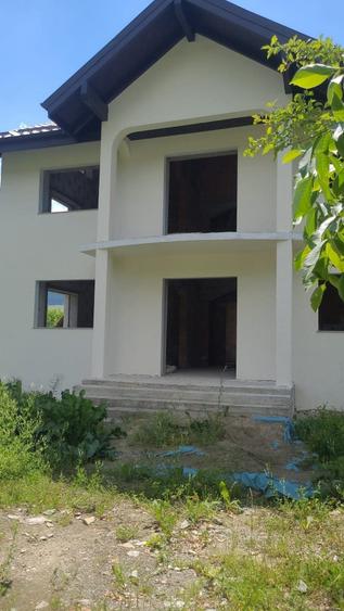 Casa de vanzare in Campulung - 7