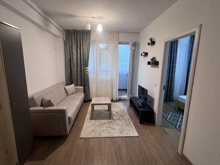 Apartament cu 2 camere decomandat în Roșu