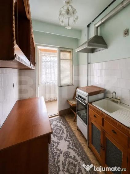 Garsonieră decomandată în Micro 15
