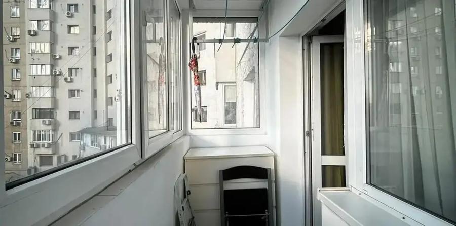 Apartament cu 2 camere semidecomandat, mobilat în Decebal