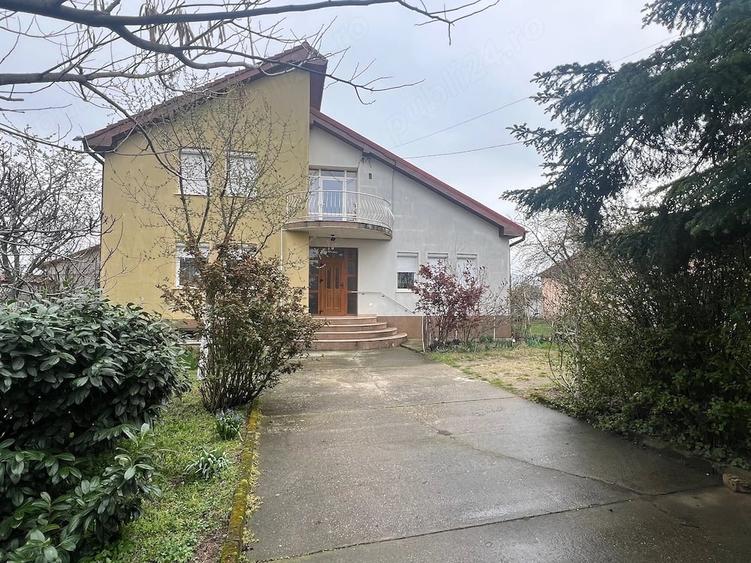 Casă cu 1 camere cu Teren 3000 Mp în Cicir