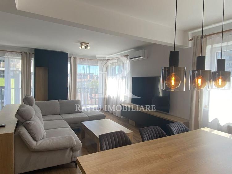 Apartament cu 3 camere decomandat, mobilat în Iosia