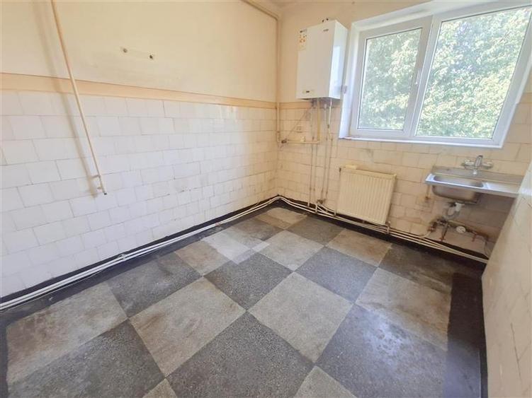 Apartament cu 2 camere decomandat în Narcisa