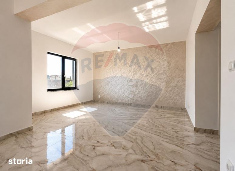 Casă cu 4 camere cu Teren 440 Mp în Miroslava