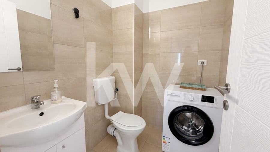 Apartament cu 3 camere decomandat, mobilat în Sânpetru