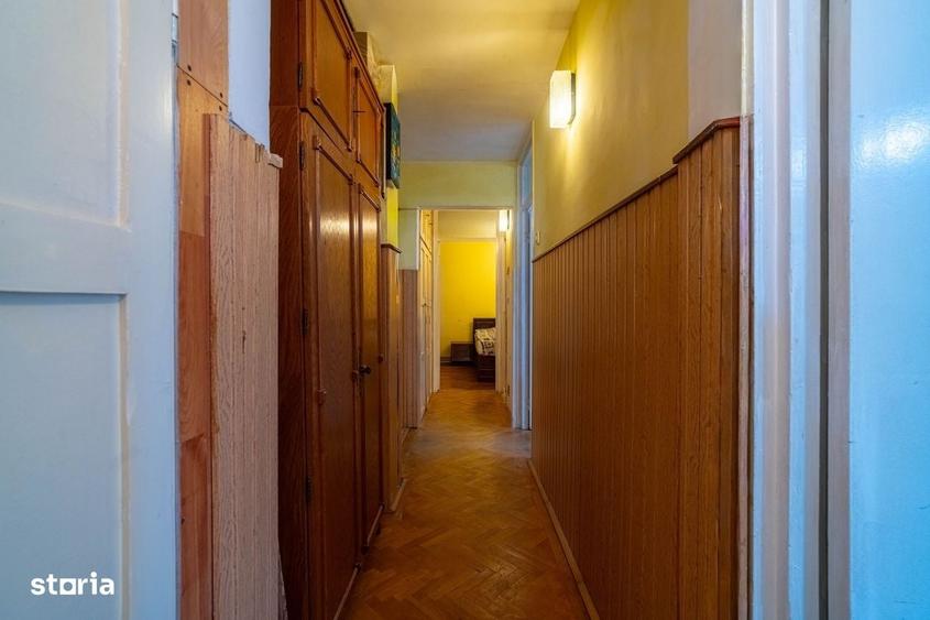 Apartament cu 4 camere în Boul Roșu