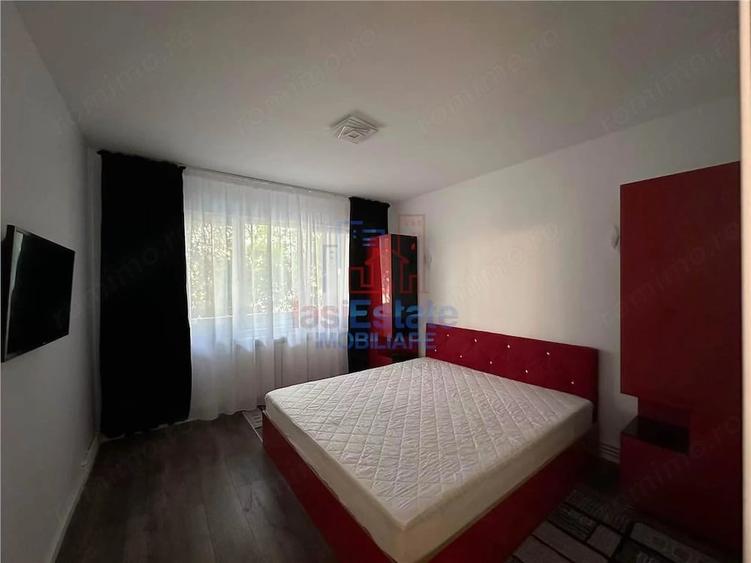 Apartament cu 2 camere semidecomandat în Filiași