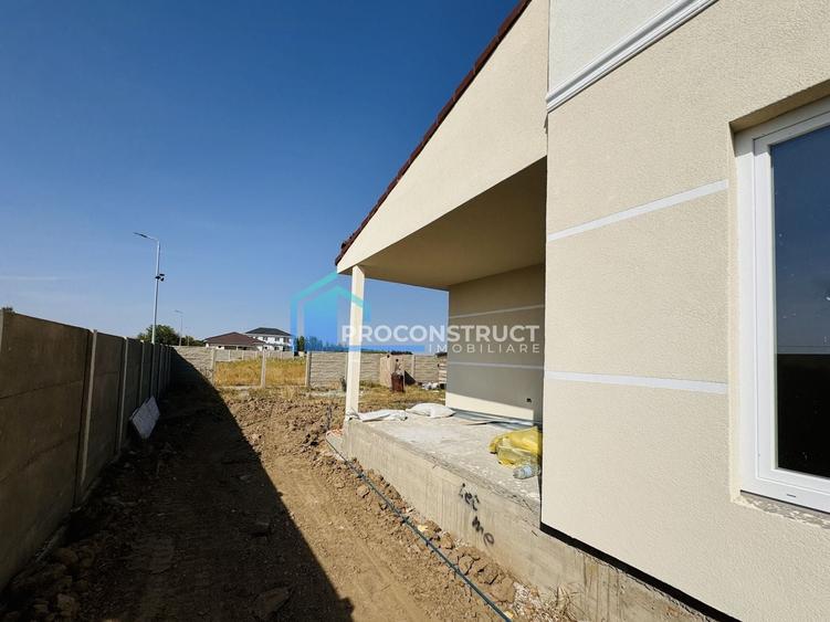 Duplex cu 4 camere cu Canalizare în Moșnița Veche