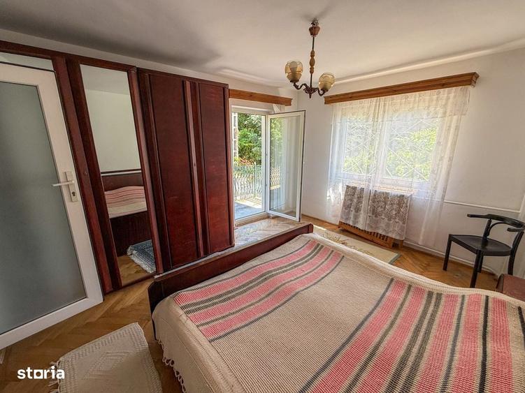 Casă cu 4 camere în Breaza de Jos