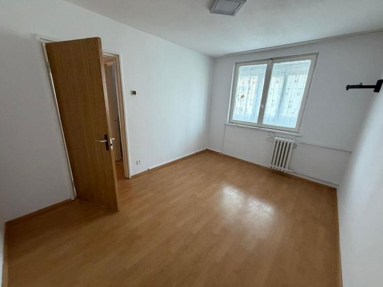 Apartament cu 2 camere semidecomandat, mobilat în Obor