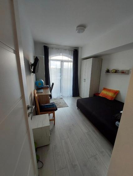 Apartament cu 3 camere decomandat în Păcurari