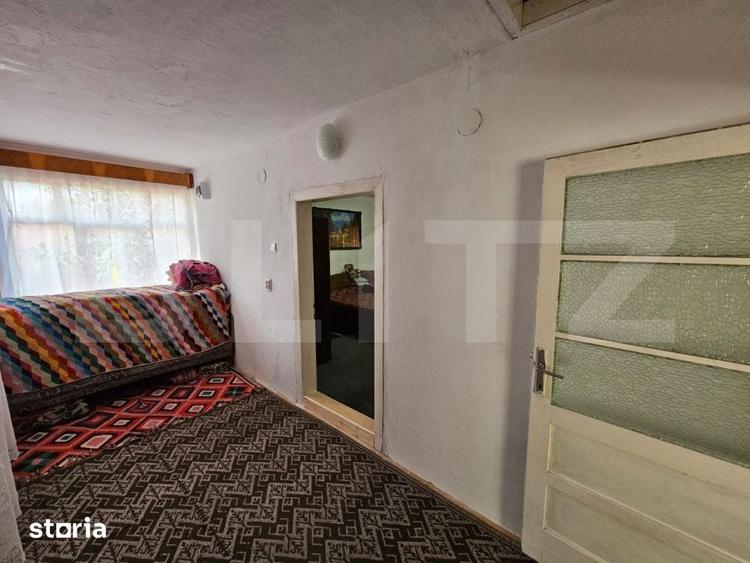 Casă cu 7 camere cu Teren 2727 Mp în Vidra