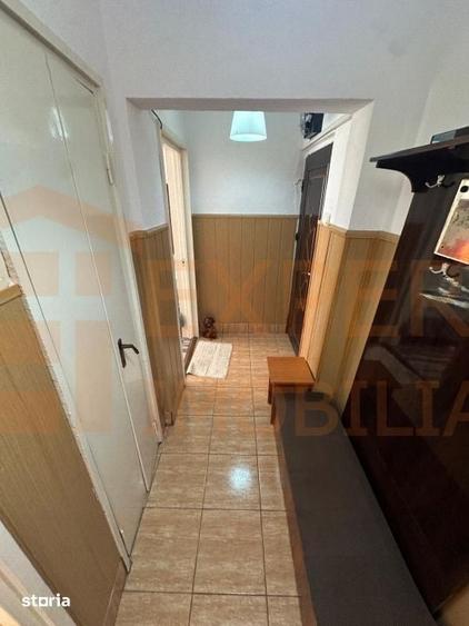 Apartament cu 3 camere semidecomandat în Central