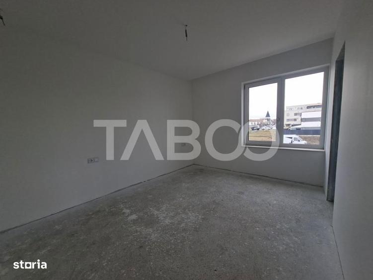 Casă cu 4 camere decomandat cu Teren 115 Mp în Central