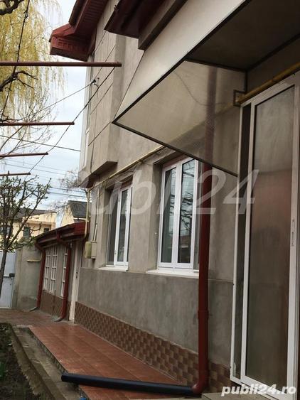 Casă cu 5 camere cu Teren 300 Mp în Central