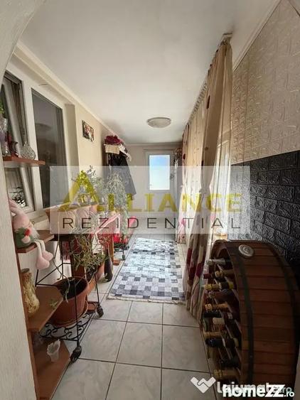 Casă cu 5 camere cu Teren 754 Mp în Cățelu