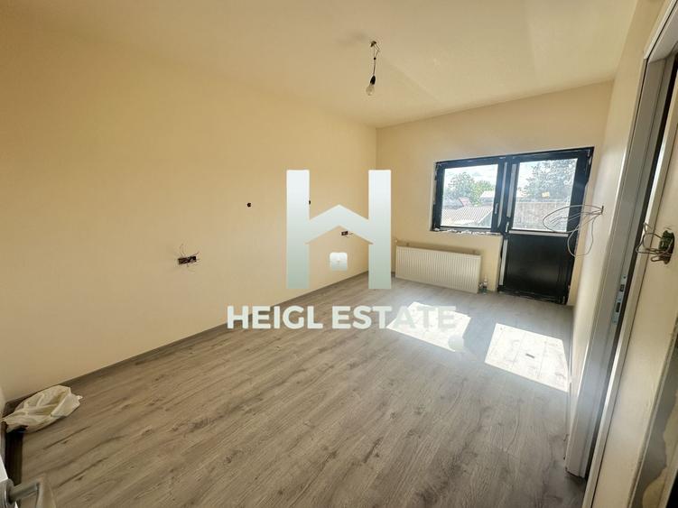 Duplex cu 4 camere cu Canalizare în Moșnița Nouă