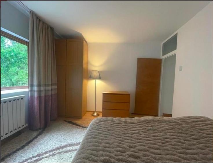 Apartament cu 4 camere decomandat în 13 Septembrie
