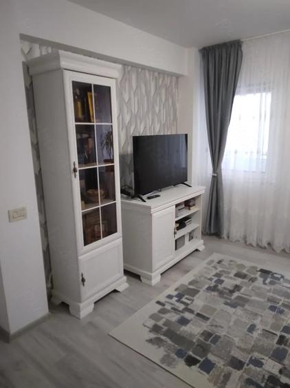 Apartament cu 2 camere decomandat în Virtuții