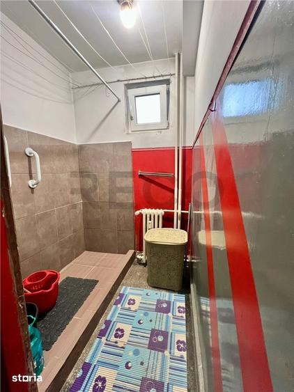 Apartament cu 3 camere decomandat în Rogerius