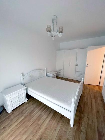 Apartament cu 2 camere semidecomandat, mobilat în Mărăști