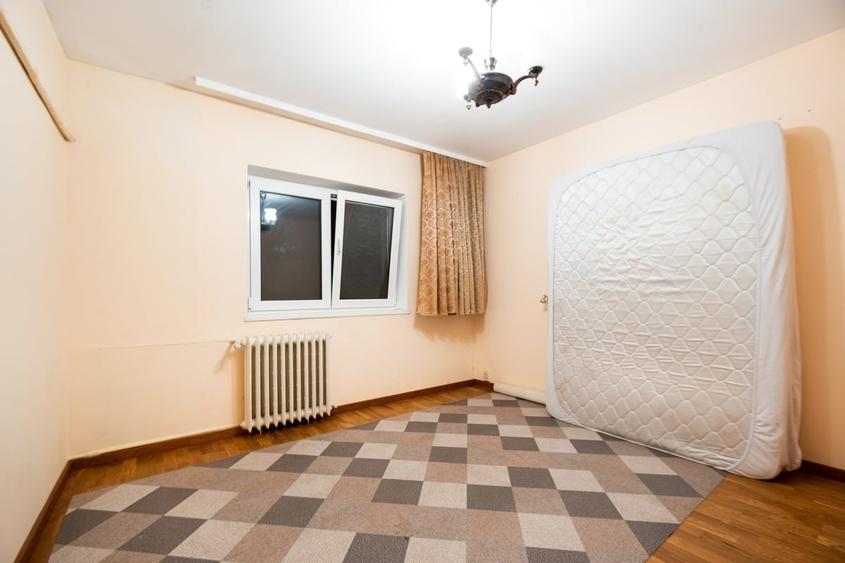 Apartament cu 2 camere decomandat în Baba Novac