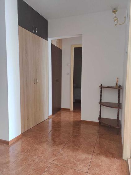 Apartament cu 2 camere decomandat în Rogerius