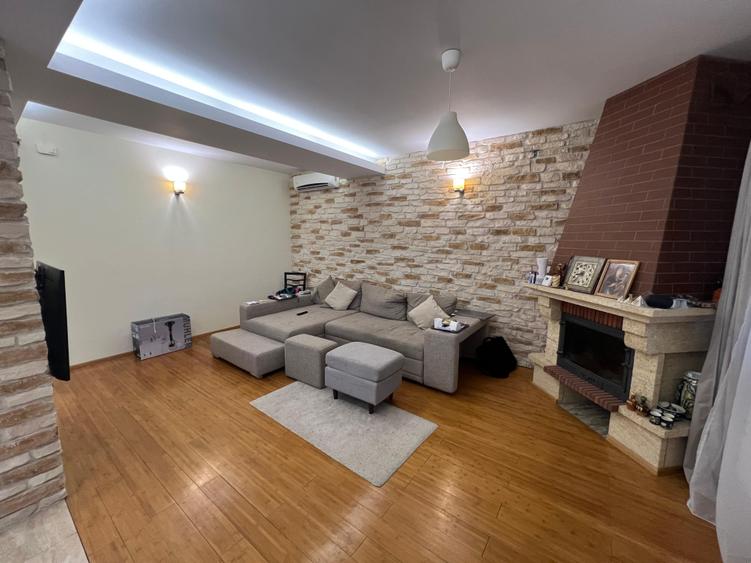 Casă cu 5 camere cu Canalizare în Gulia