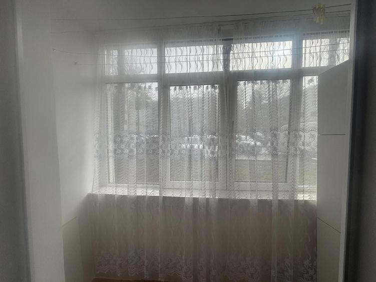 Apartament cu 2 camere semidecomandat, mobilat în George Enescu