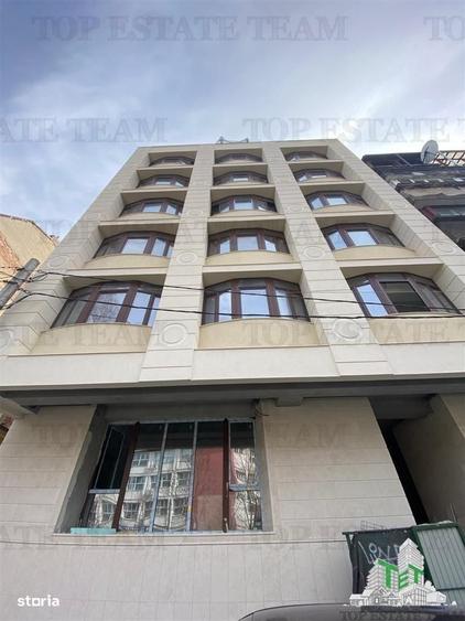 Apartament cu 4 camere în Universitate