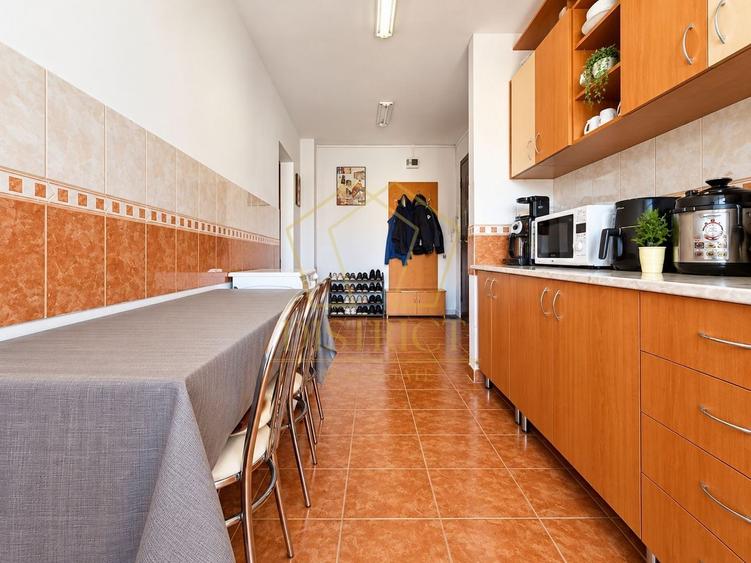 Apartament cu 2 camere decomandat, mobilat în Aradului