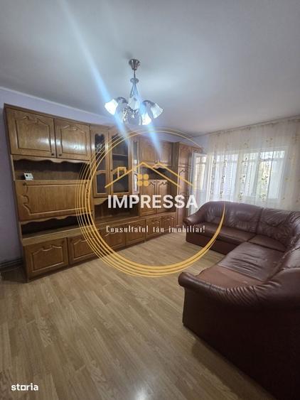 Apartament cu 3 camere decomandat în Burdujeni