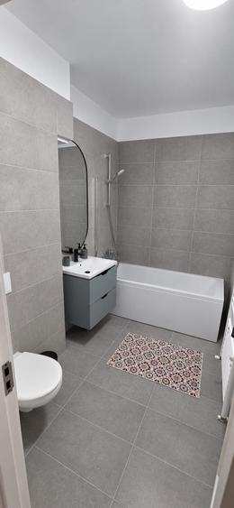 Apartament cu 2 camere semidecomandat în Lipovei
