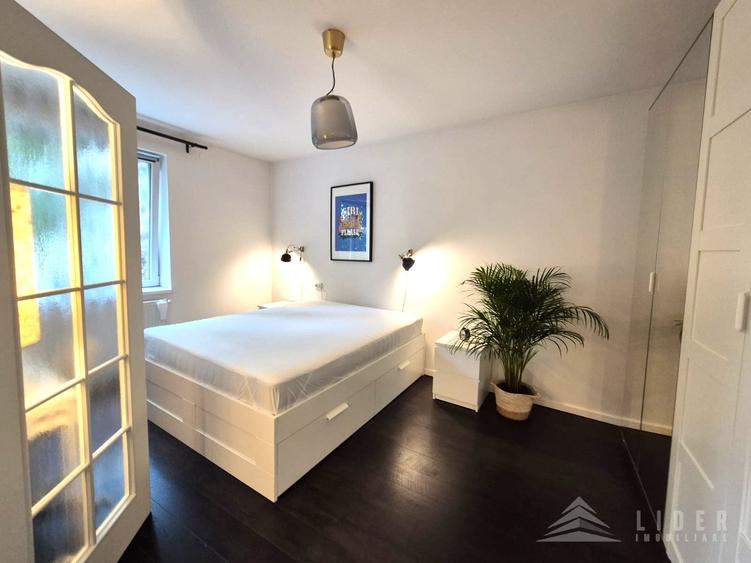 Apartament cu 2 camere decomandat, mobilat în Central