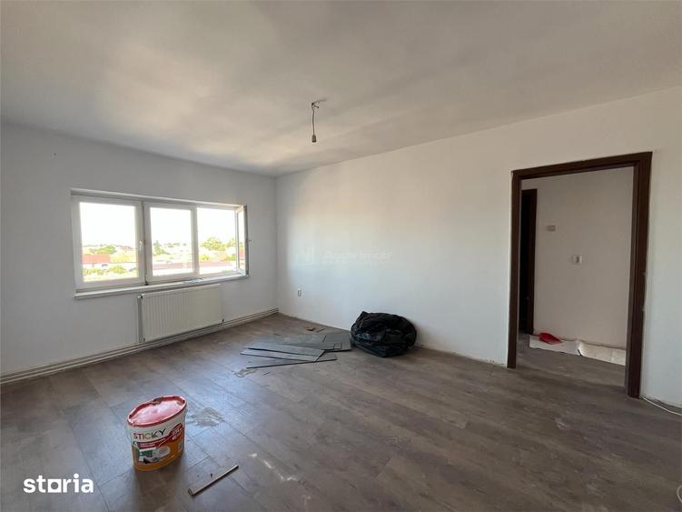 Apartament cu 3 camere semidecomandat în Ultracentral