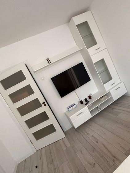 Apartament cu 2 camere semidecomandat, mobilat în Timișoara