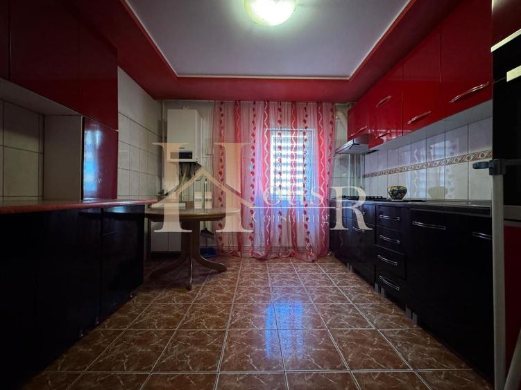 Apartament cu 3 camere decomandat, mobilat în Dâmbovița