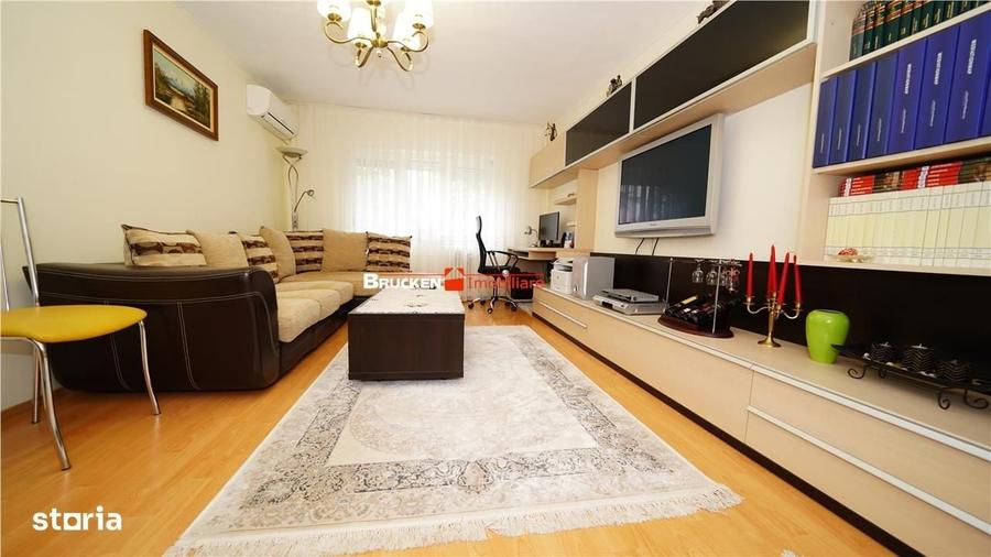 Apartament cu 4 camere în Central
