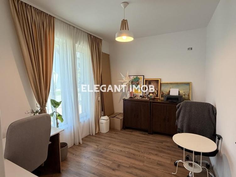 Casă individuală cu 7 camere cu Canalizare în Corbeanca