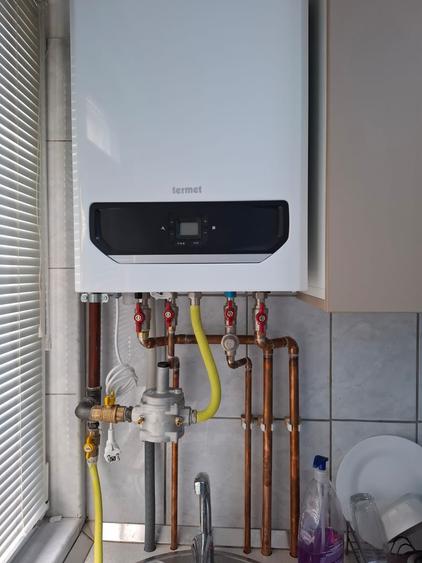 Apartament cu 2 camere semidecomandat, mobilat în Circumvalațiunii