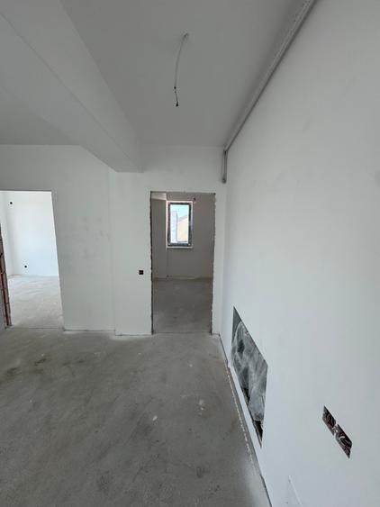 Apartament cu 2 camere decomandat în 1 Mai