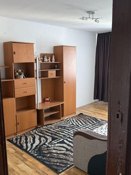 Propietar vand apartament 3 camere Zona Crangasi. - 10
