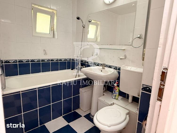 Apartament cu 3 camere în Decebal