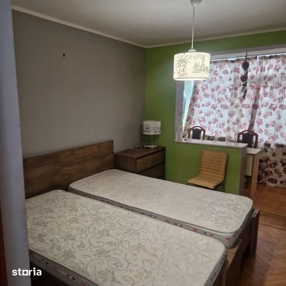 Apartament cu 3 camere, mobilat în Central