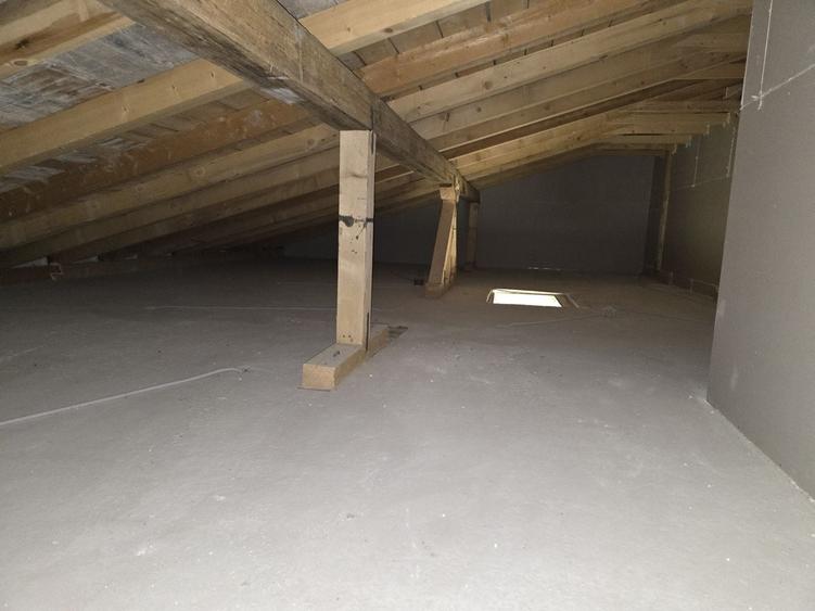 Apartament cu 2 camere decomandat, mobilat în Giroc
