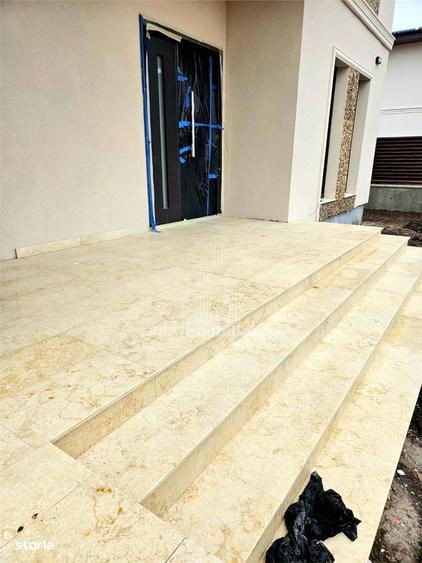Casă cu 4 camere cu Teren 325 Mp în Dobroești